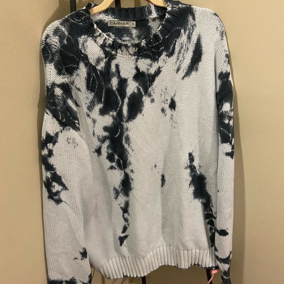 LF Oversized Crystal Die Sweater - Picture 8 of 9